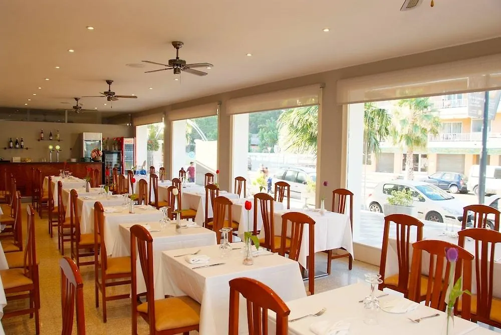Hotel Nereida L'Estartit 3*,  Spain